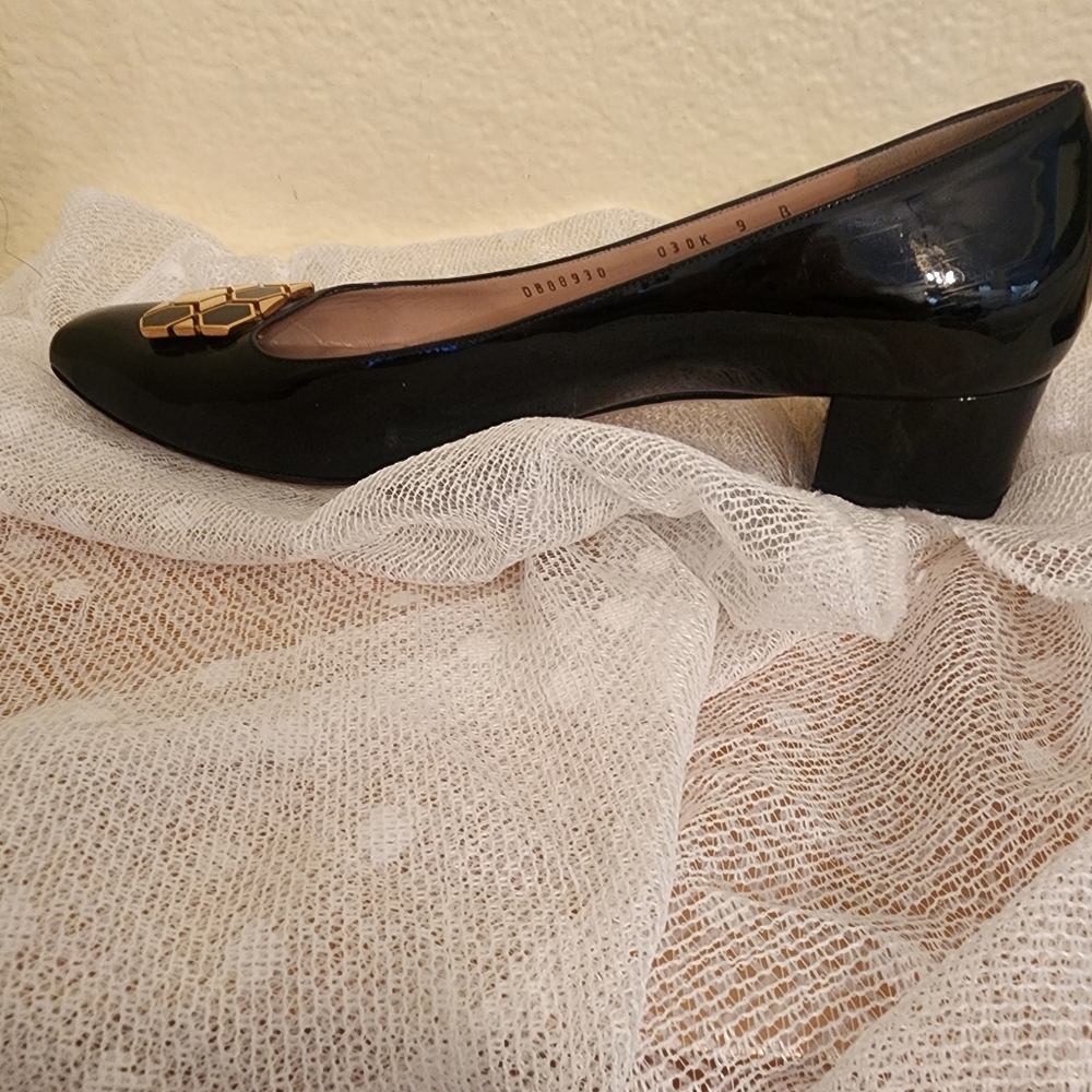 Salvatore Ferragamo Black Patent Leather Block Pumps Size 9 - Picture 6 of 9